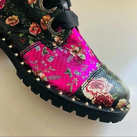 NWT Rare Zadig & Voltaire Black Joe Low Floral Patch Leather Studded Boots - Picture 11 of 12